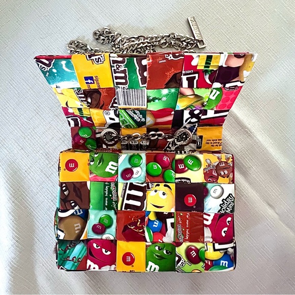 M&M's Novelty Hand Crafted Weaved Multicolor Crossbody Bag with Chain - Picture 3 of 16